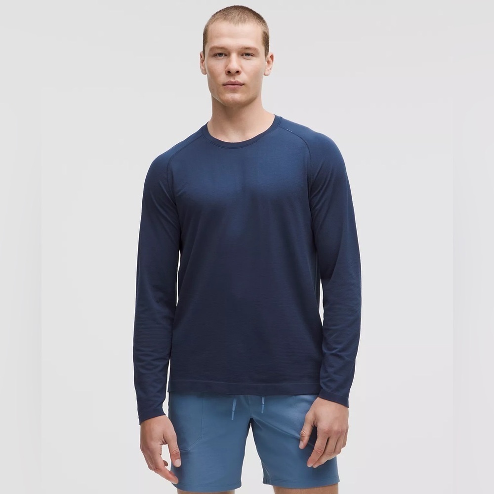 LULULEMON Metal Vent Tech Long-Sleeve Shirt in club blue